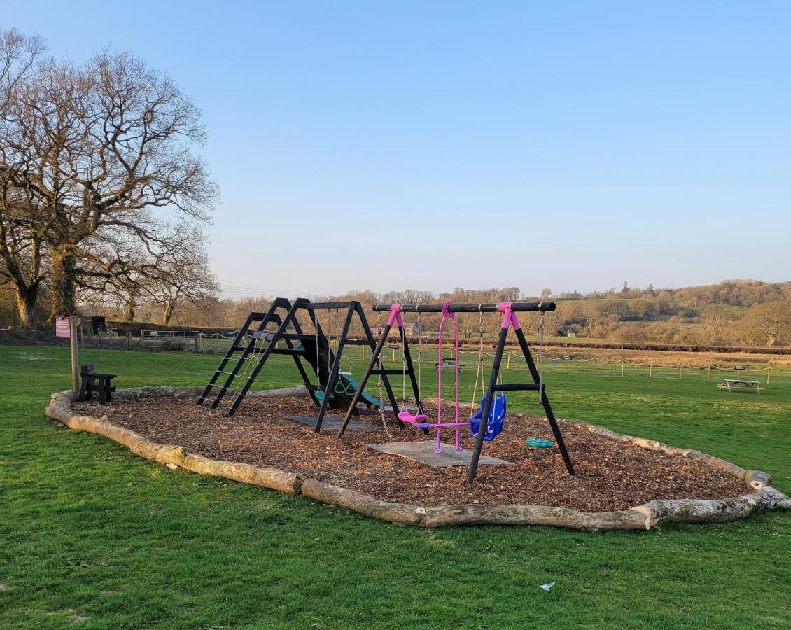 Hideaway Escapes, Farmhouse B&B & Holiday Home, Ideal Family Stay Or Romantic Break, Friendly Animals On Our Smallholding In Beautiful Pembrokeshire Setting Close To Narberth Extérieur photo